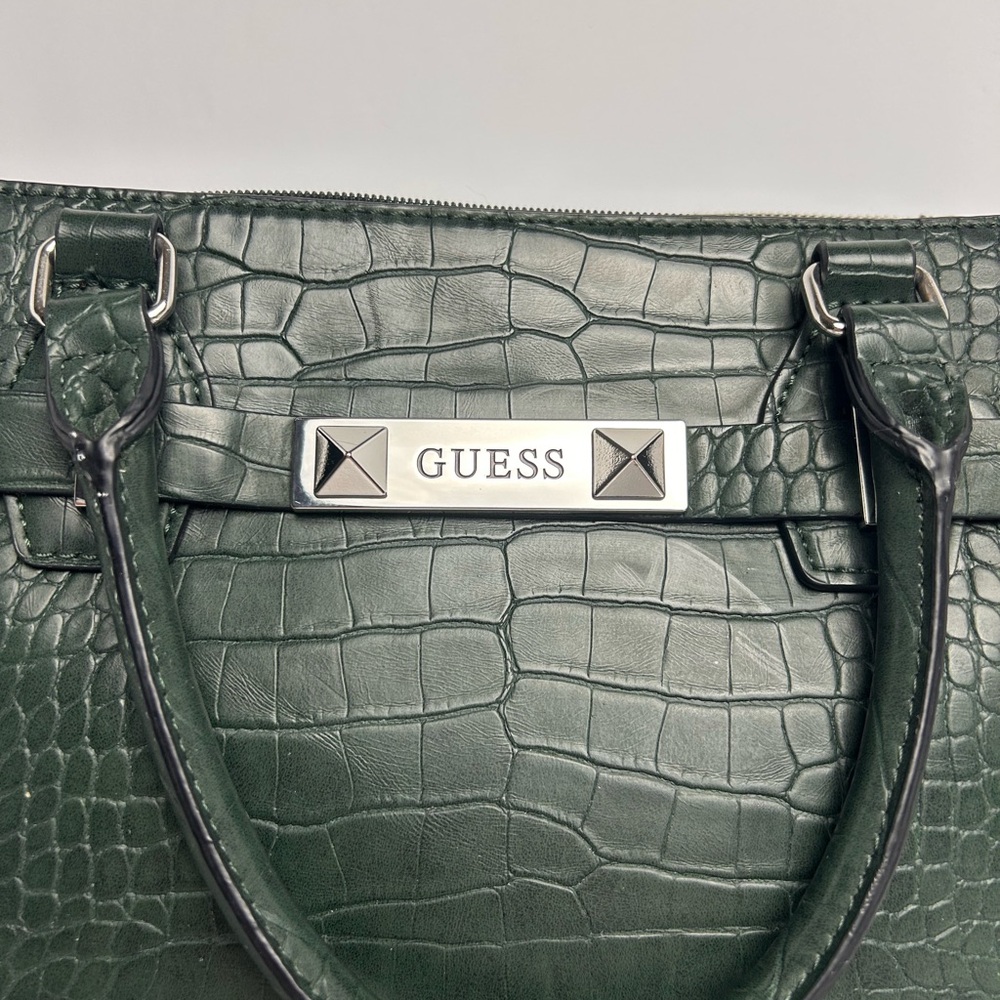 GUESS Green Crocodile-Embossed Purse/Bag Adjustable Crossbody & Shoulder strap - Picture 2 of 7